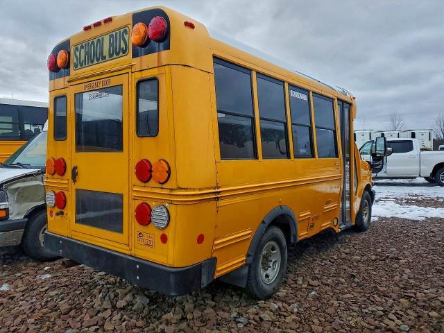 2016 Chevrolet Express G3-bus