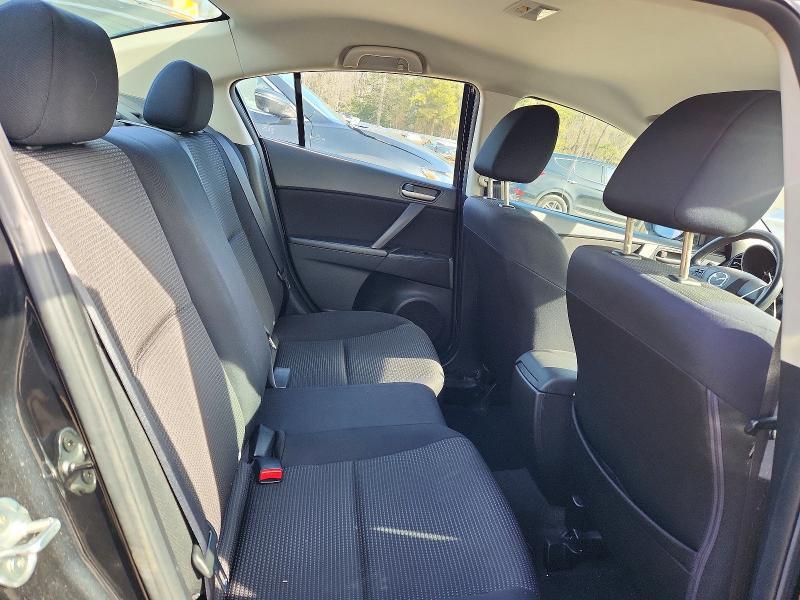 2012 Mazda 3 I