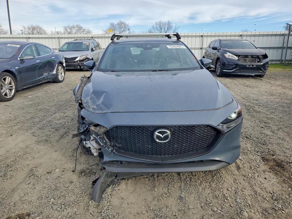 2019 Mazda 3 Premium