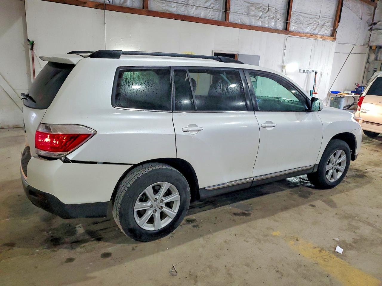 2012 Toyota Highlander Base