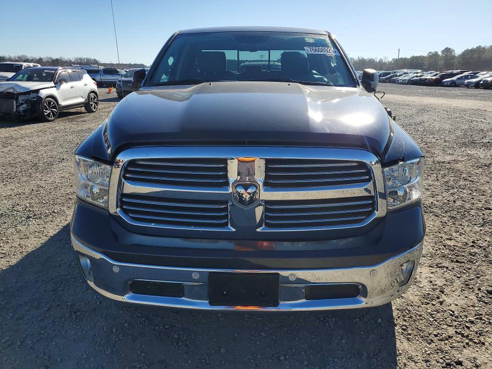 2015 Dodge Ram 1500 slt