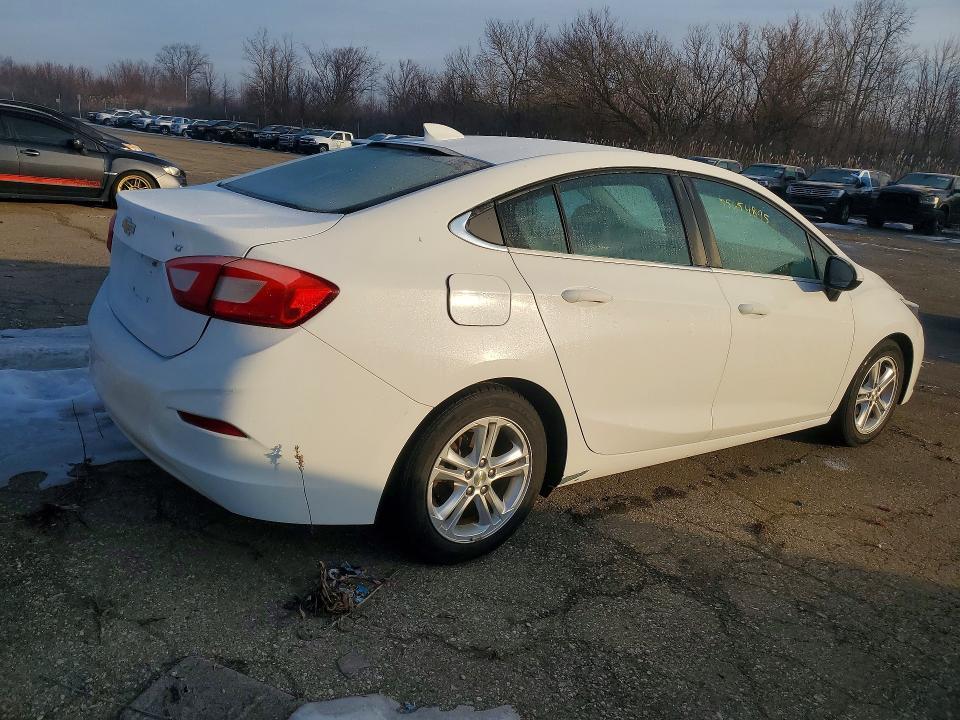 2018 Chevrolet Cruze lt