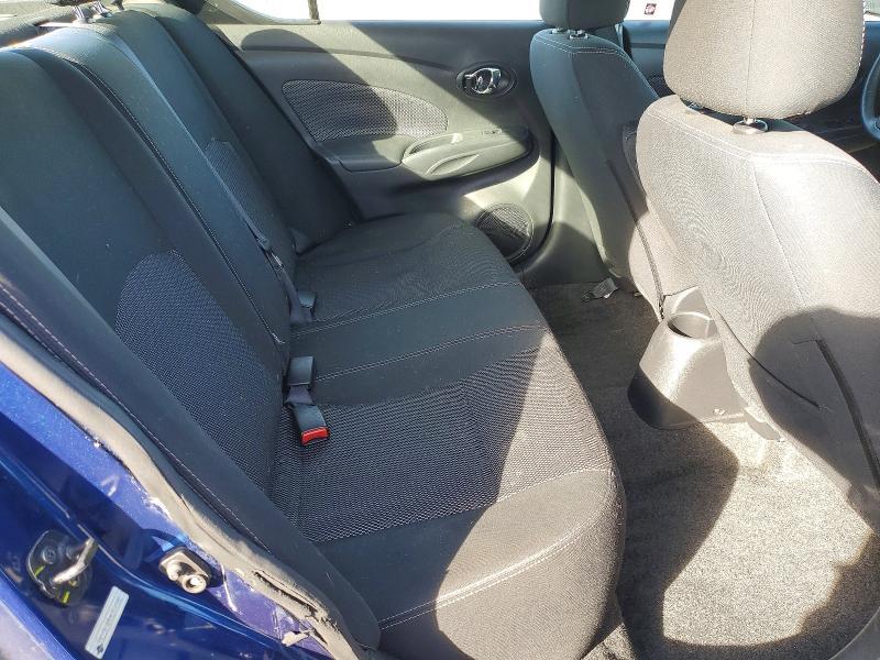 2019 Nissan Versa sv