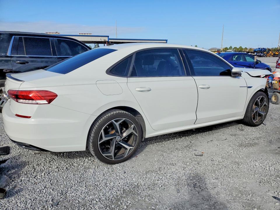2020 Volkswagen Passat R-line