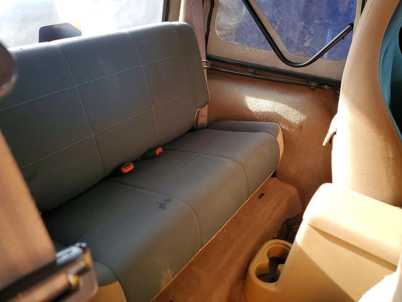 2001 Jeep Wrangler / tj Sahara