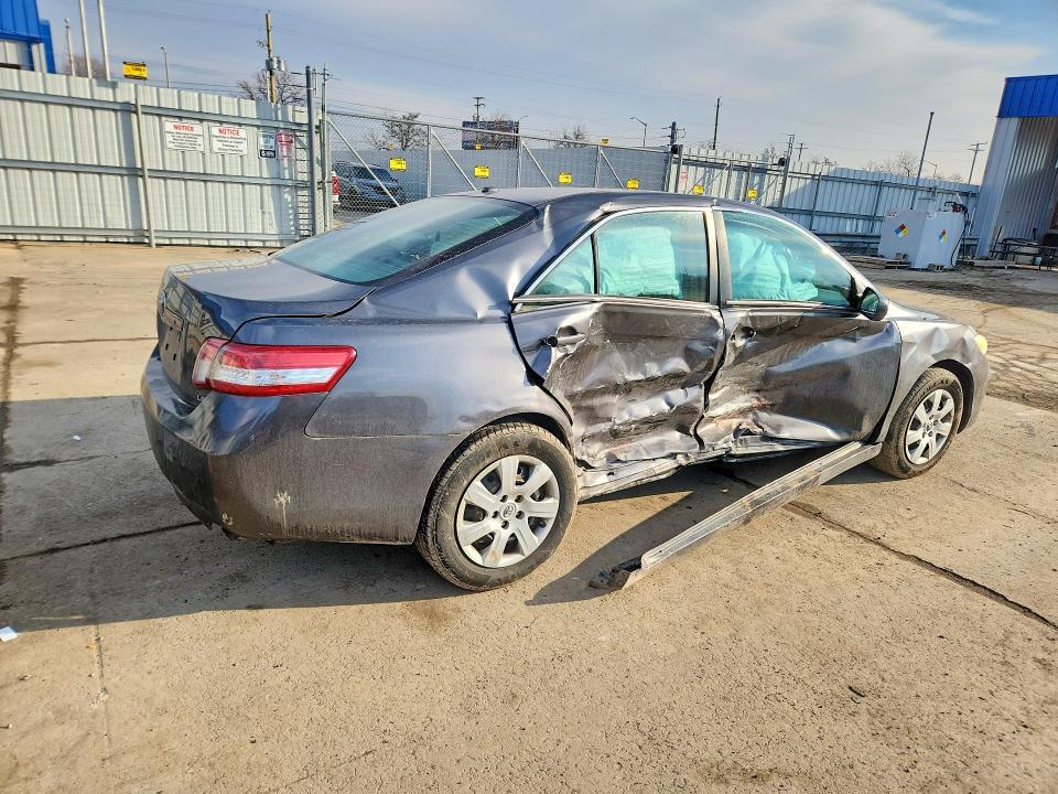 2010 Toyota Camry le