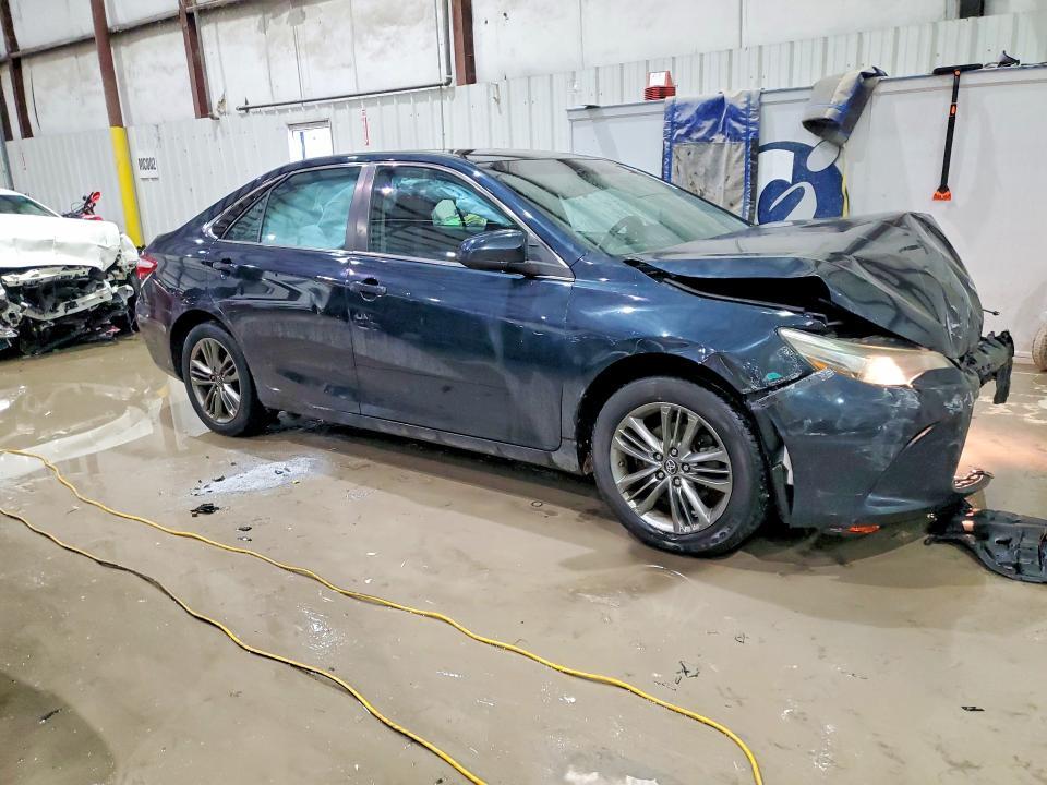 2016 Toyota Camry le