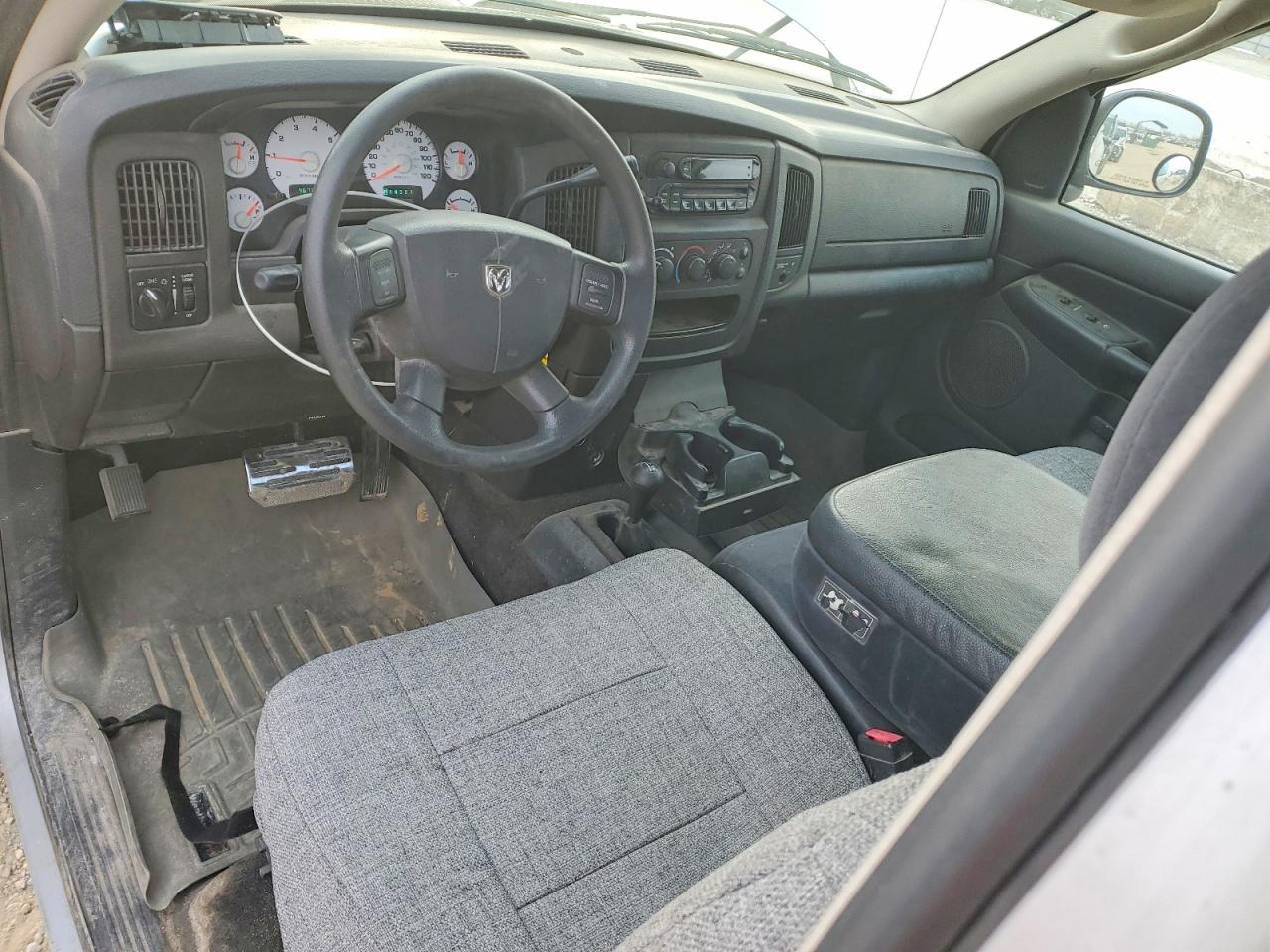 2005 Dodge RAM 1500 ST