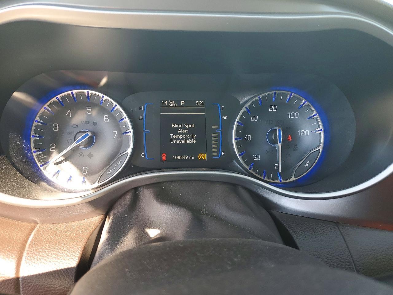 2017 Chrysler Pacifica Touring l