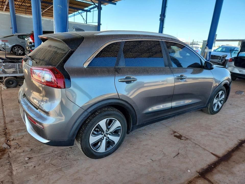 2017 KIA Niro lx