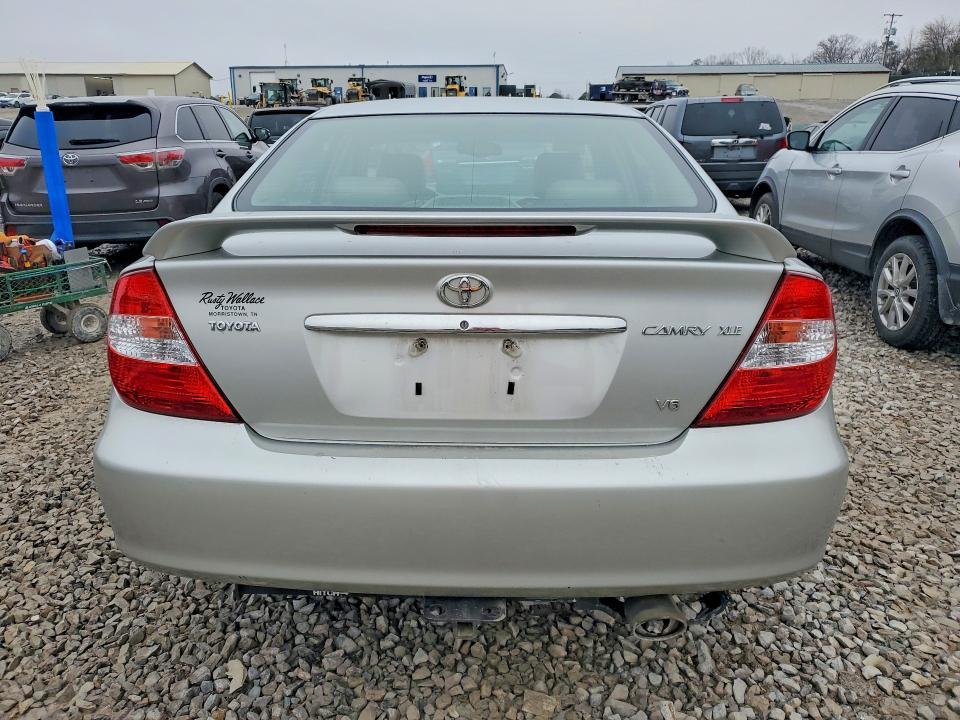 2004 Toyota Camry xle V6