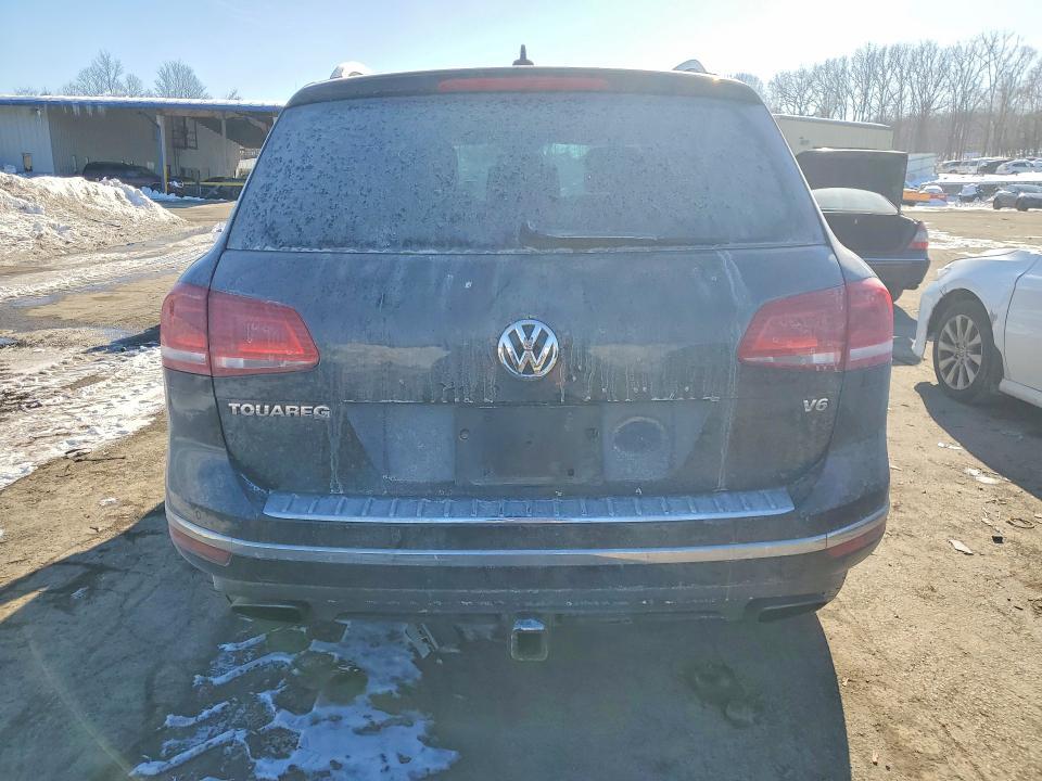 2016 Volkswagen Touareg Sport