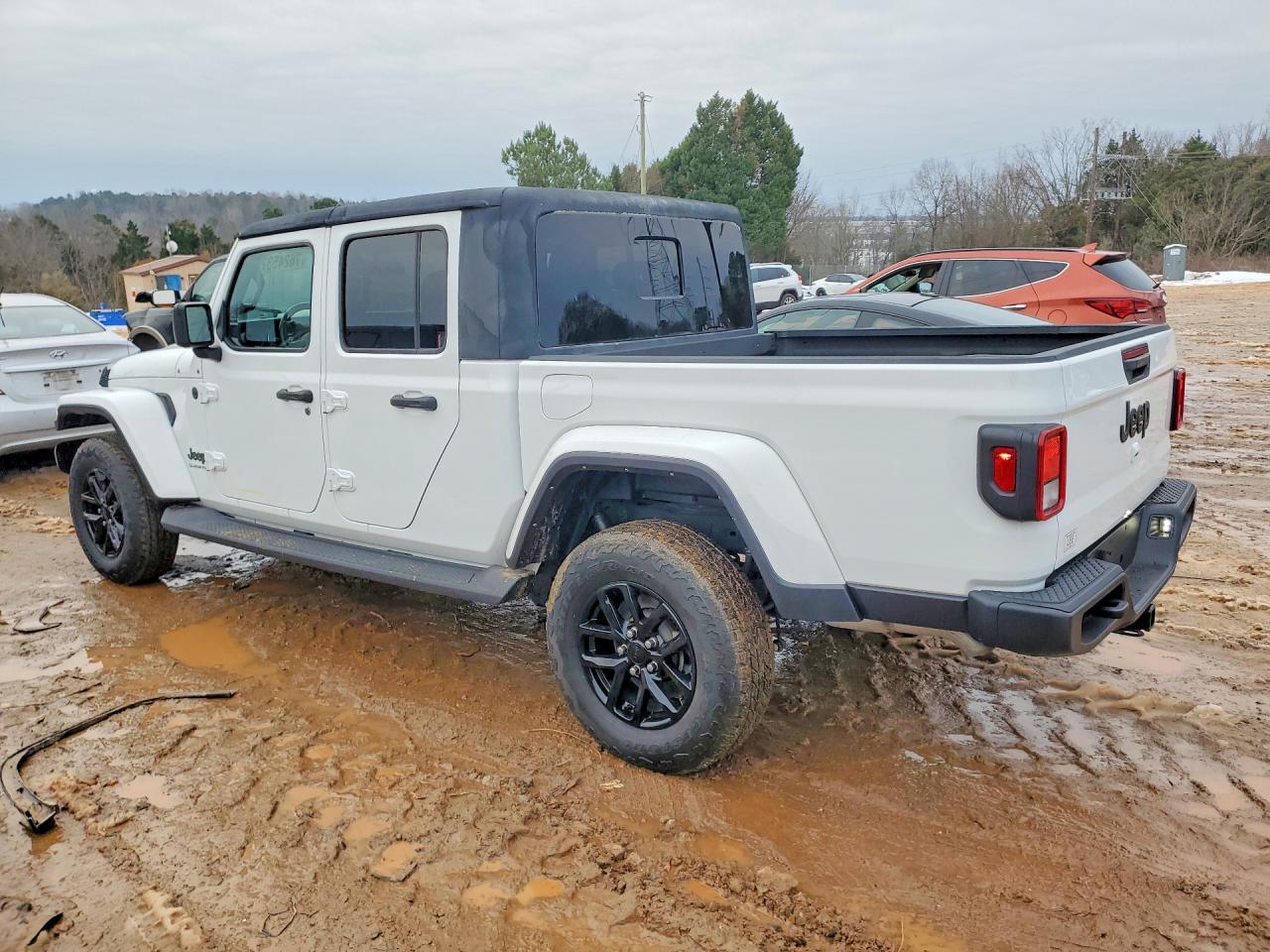 2022 Jeep Gladiator Sport