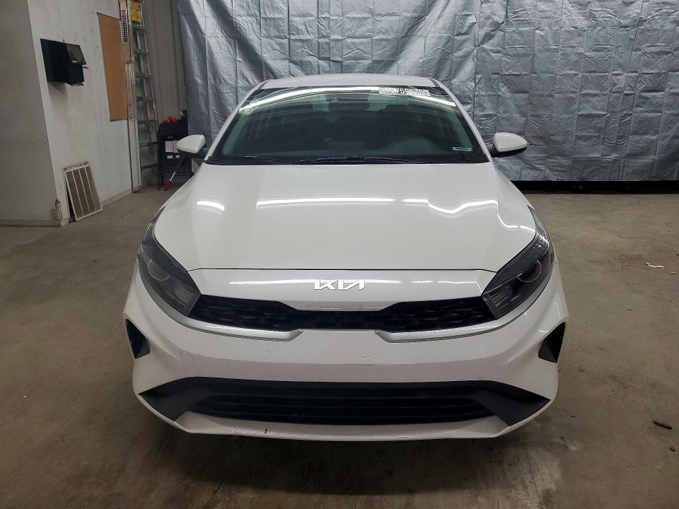 2022 KIA Forte lxs