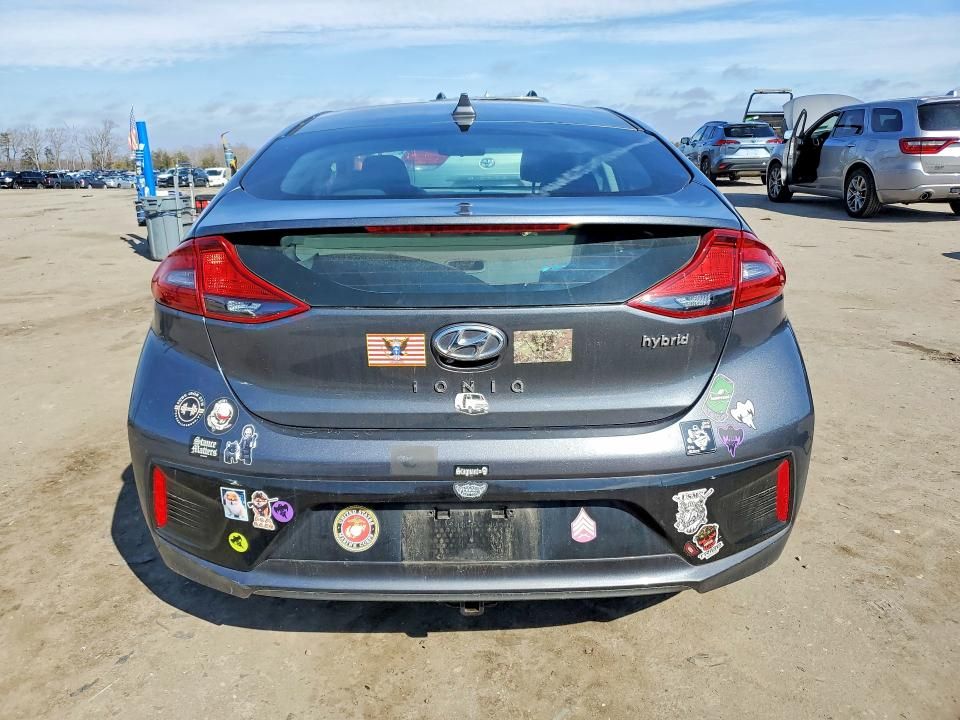 2017 Hyundai Ioniq Hybrid sel