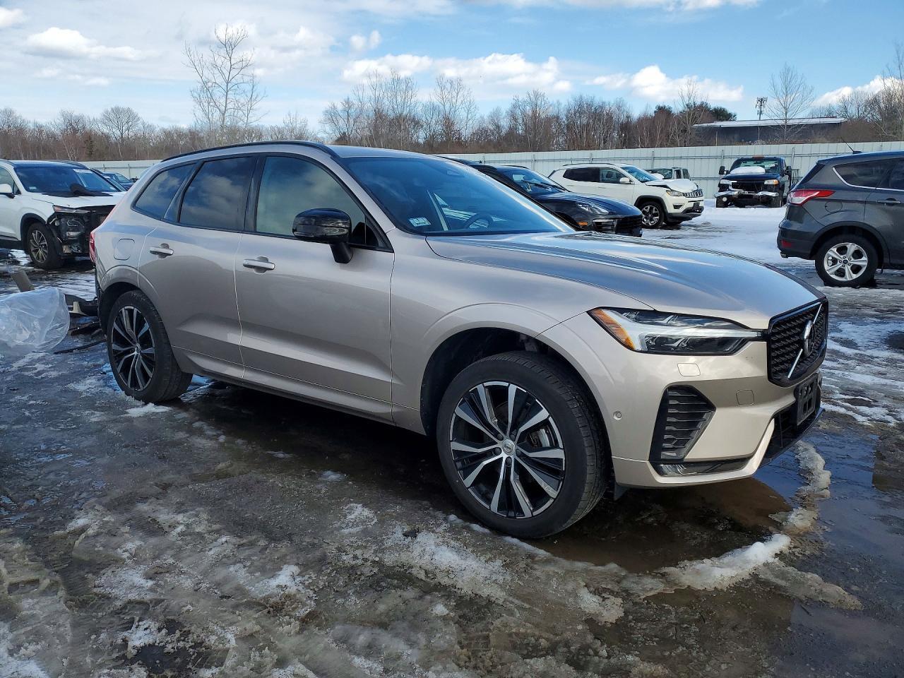 2024 Volvo Xc60 Plus