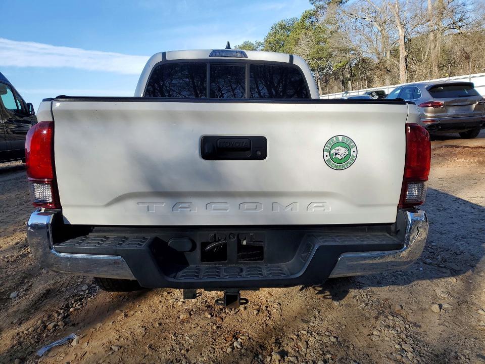 2022 Toyota Tacoma SR5