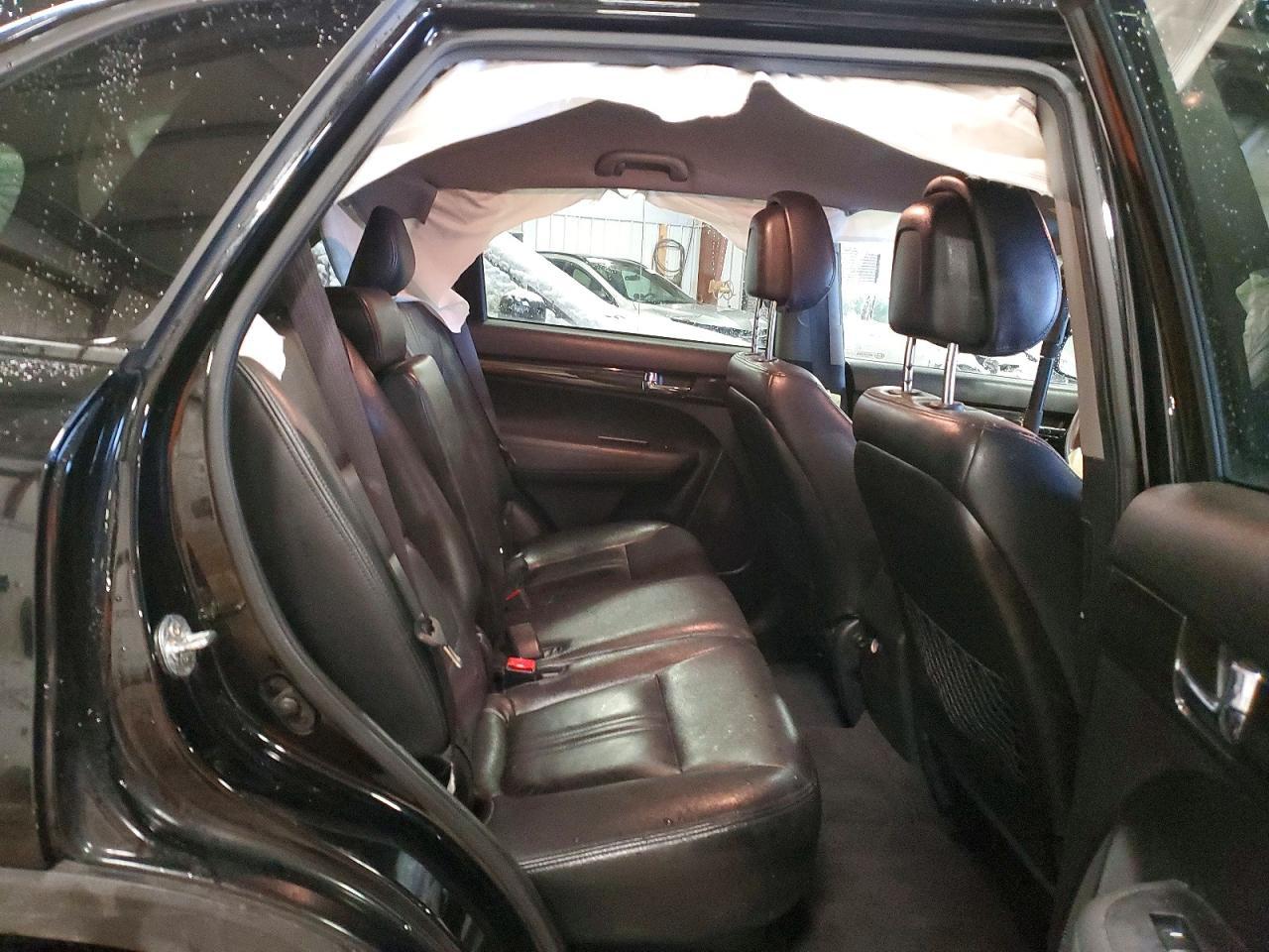 2013 KIA Sorento lx