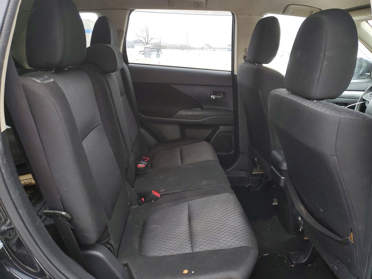 2014 Mitsubishi Outlander se