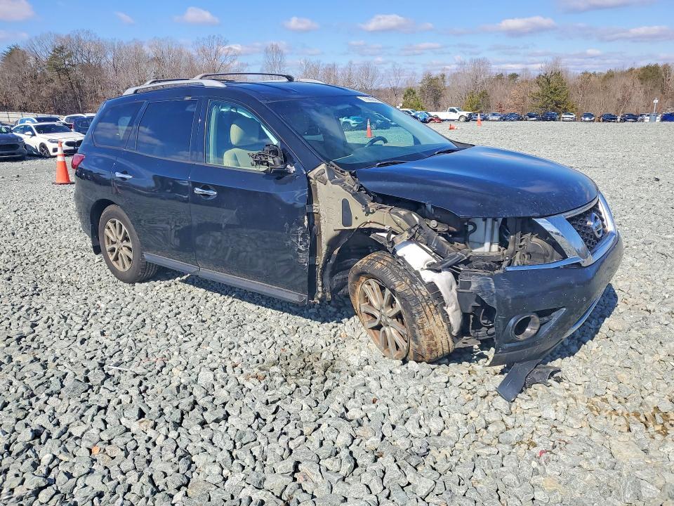 2016 Nissan Pathfinder s