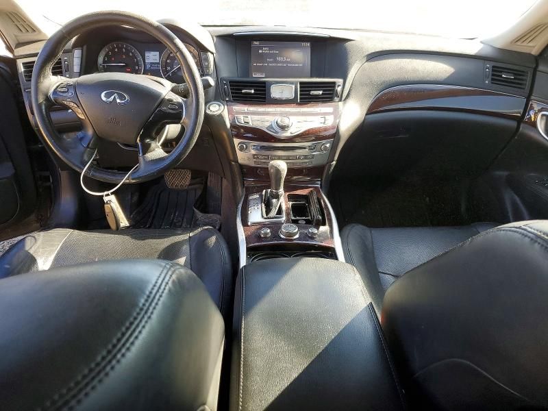 2011 Infiniti M37