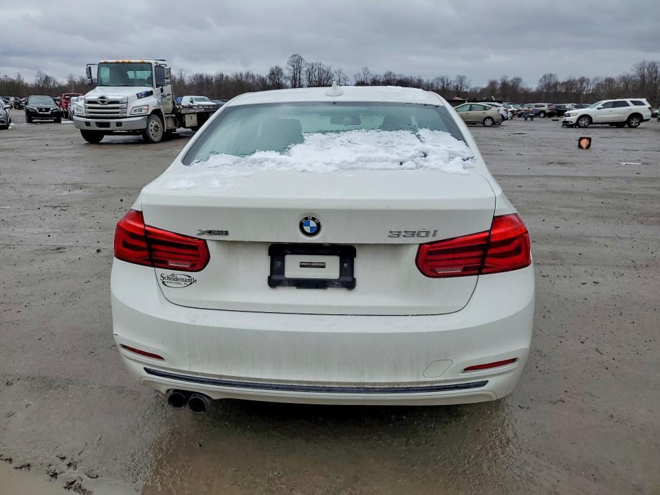 2018 BMW 330 xi