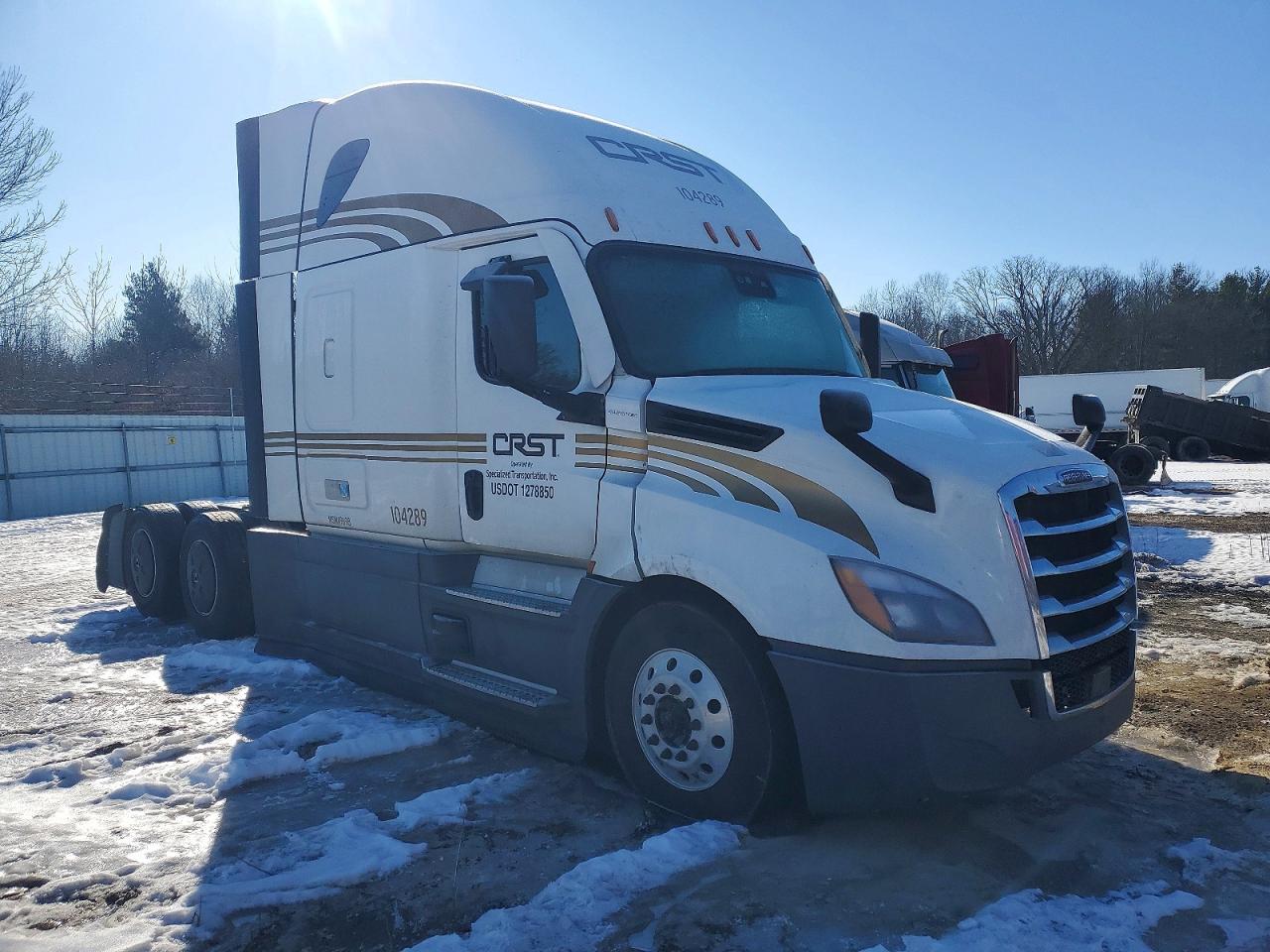 2021 Freigliner 2021 Freightliner Cascadia 126 Semi Truck