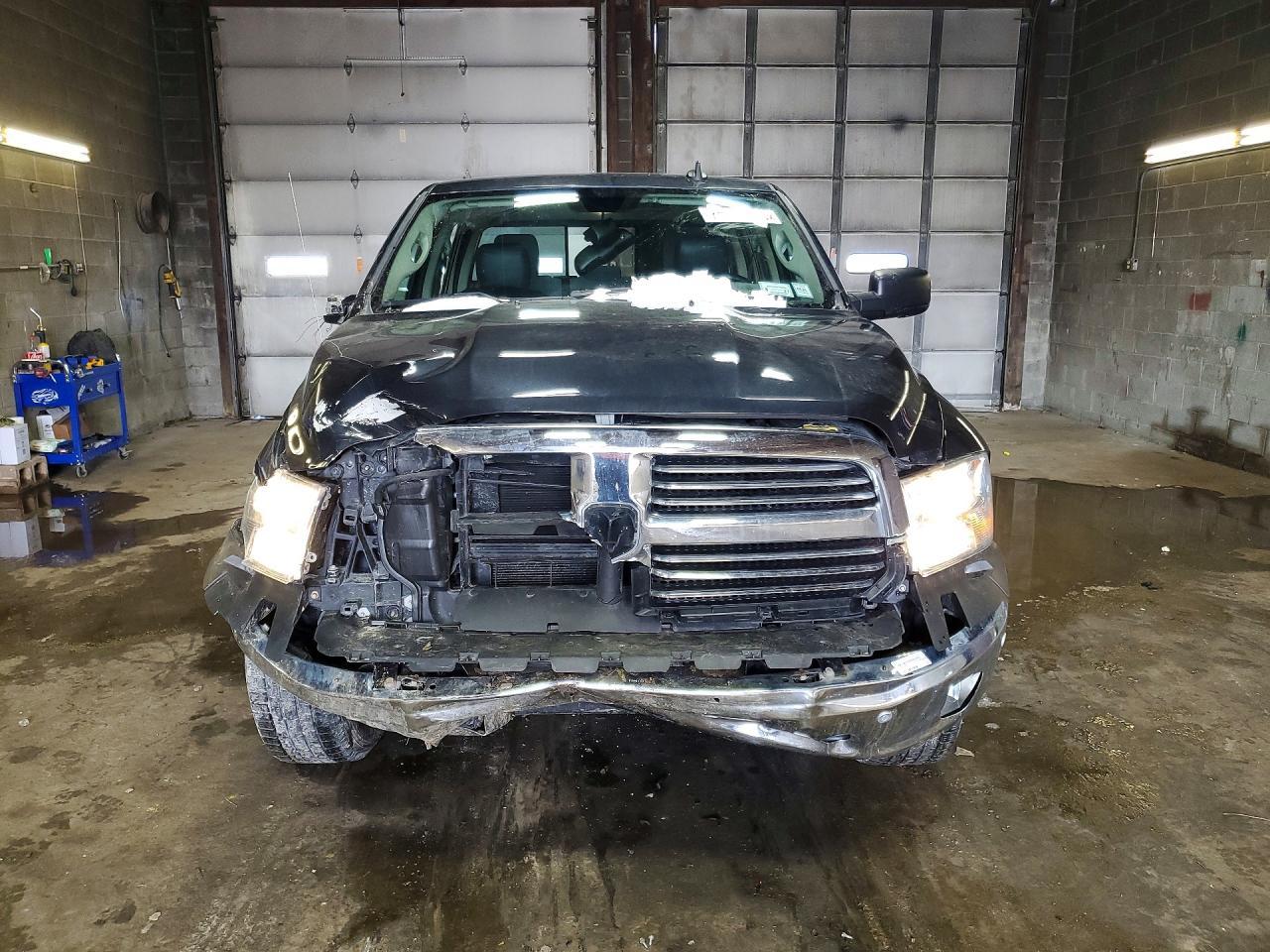 2016 Dodge RAM 1500 SLT
