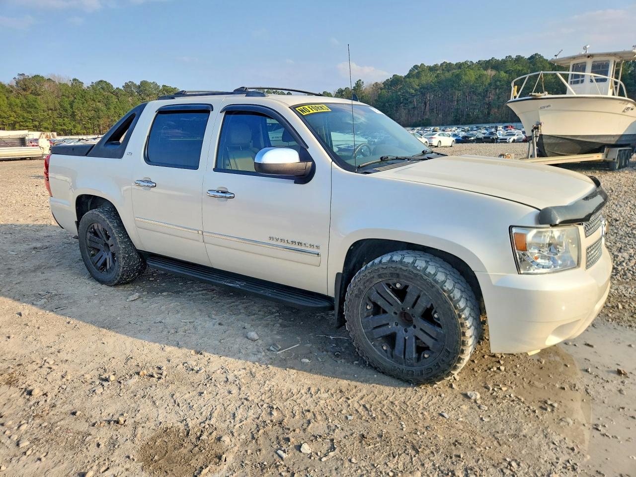2011 Chevrolet Avalanche LTZ