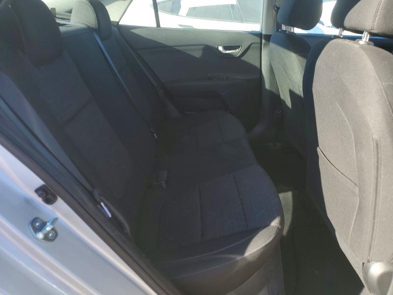 2023 KIA Rio lx