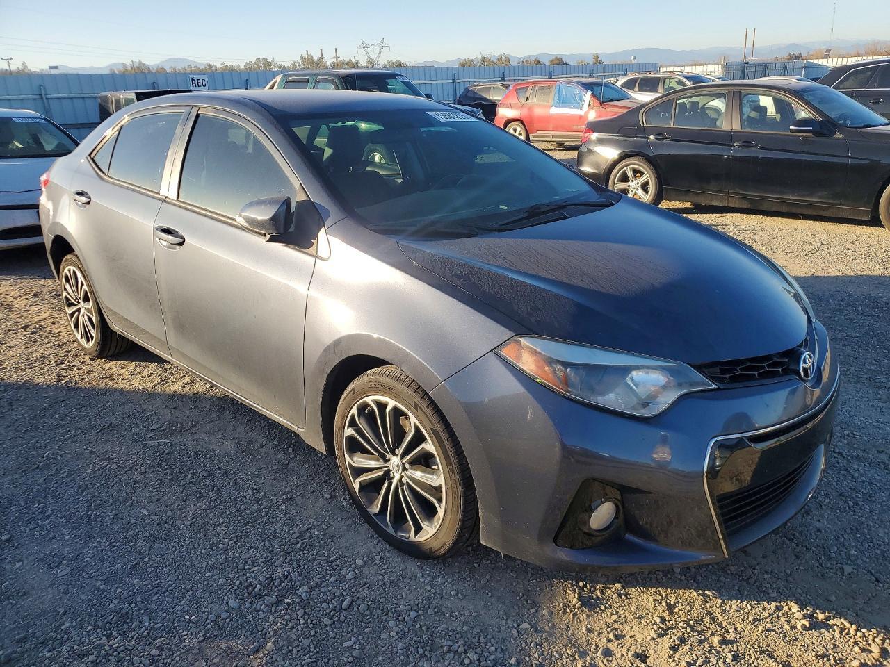 2015 Toyota Corolla l
