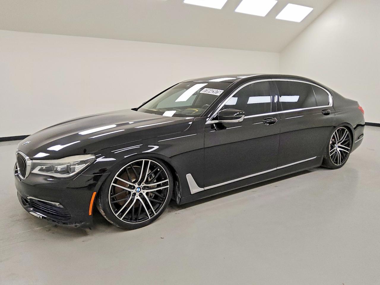 2016 BMW 750 xi