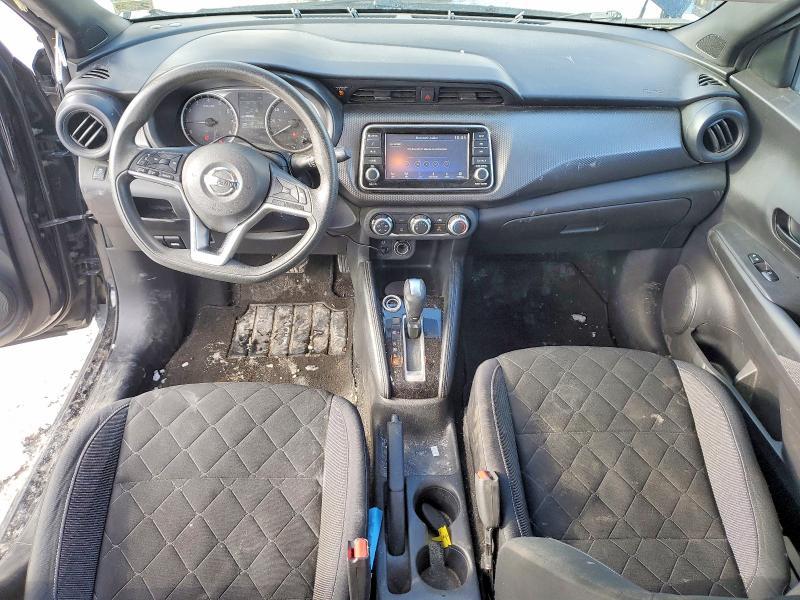 2019 Nissan Kicks s