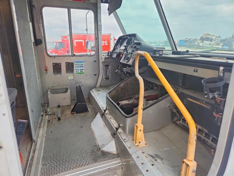 2012 Freightliner Mt45g Chassis Delivery Truck