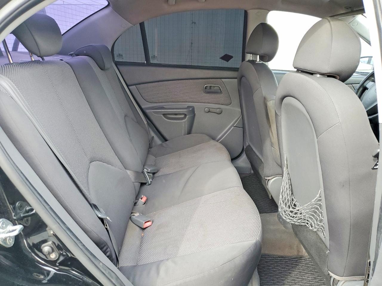 2009 KIA Rio Base