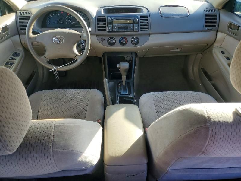 2003 Toyota Camry le