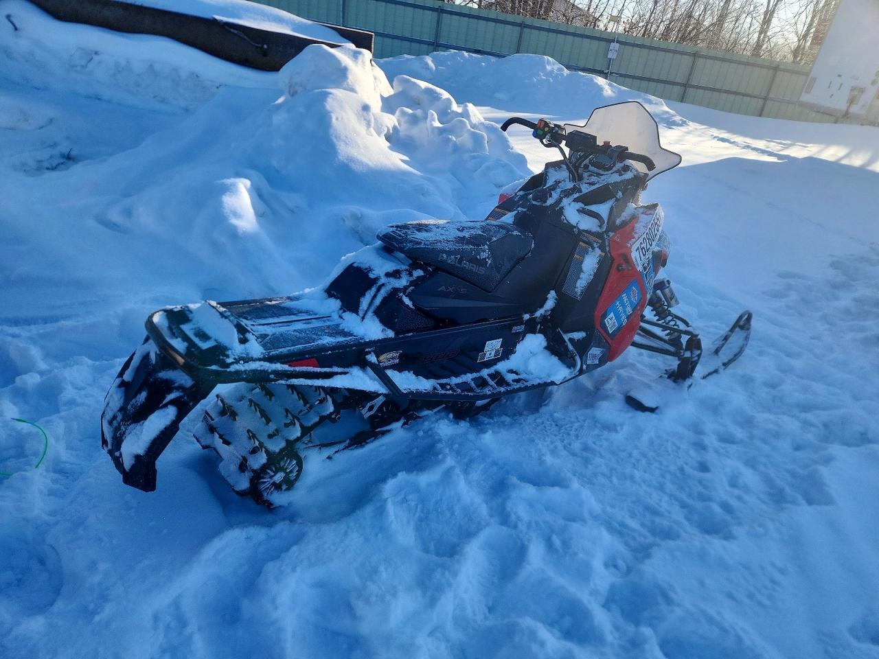 2020 Polaris 800 Indy XCR