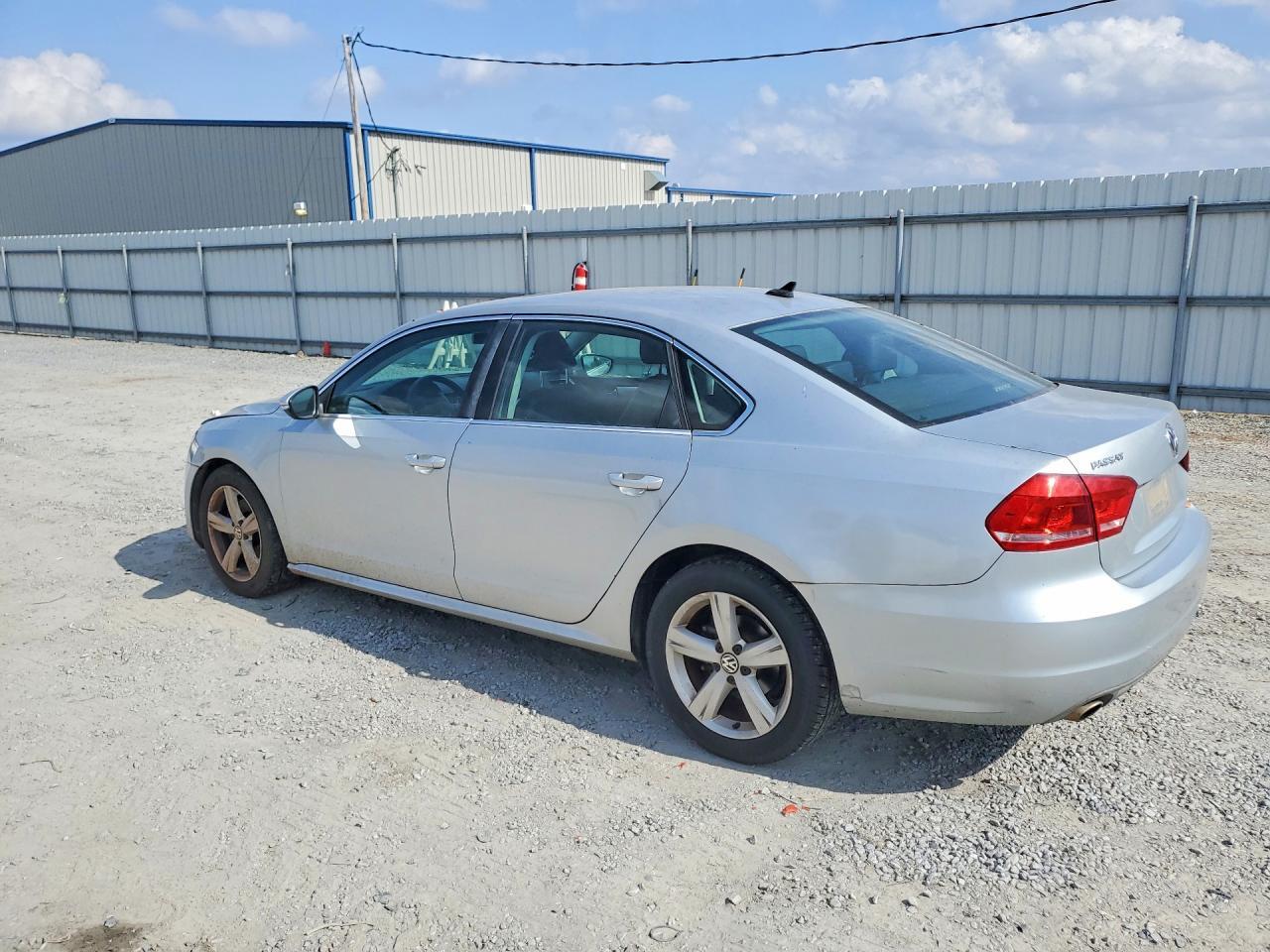2012 Volkswagen Passat se