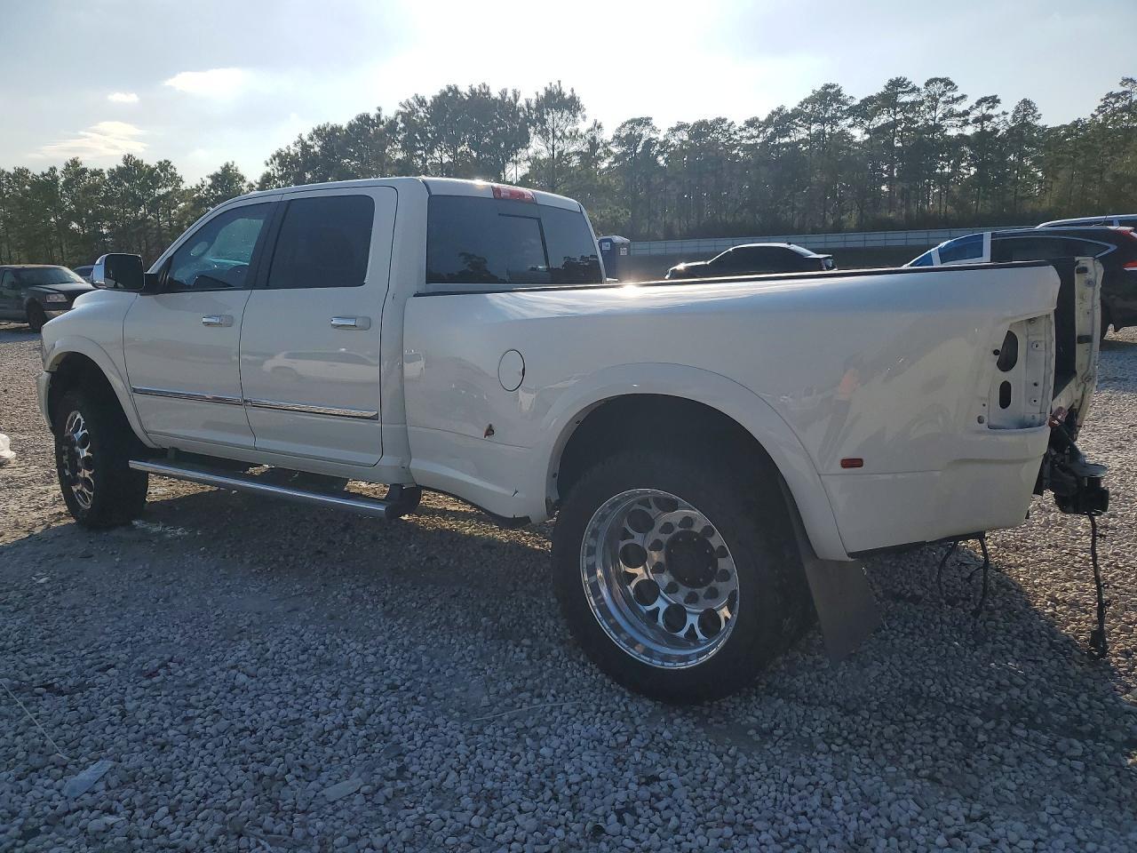 2016 Dodge 3500 Laramie