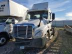 2015 Freightliner Cascadia Semi Truck