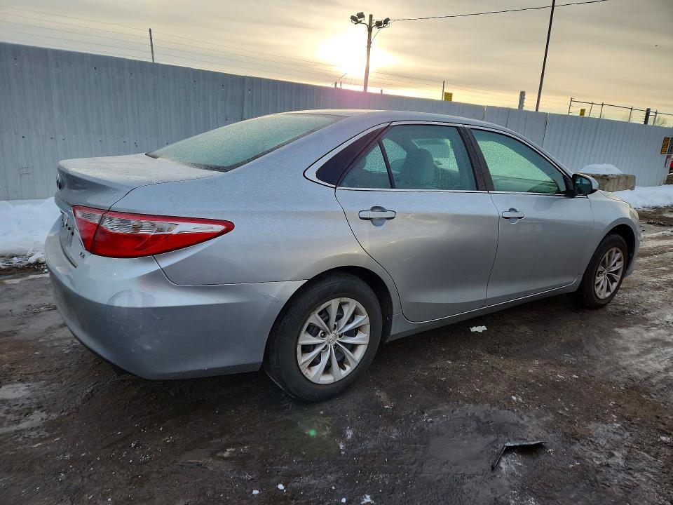 2017 Toyota Camry le