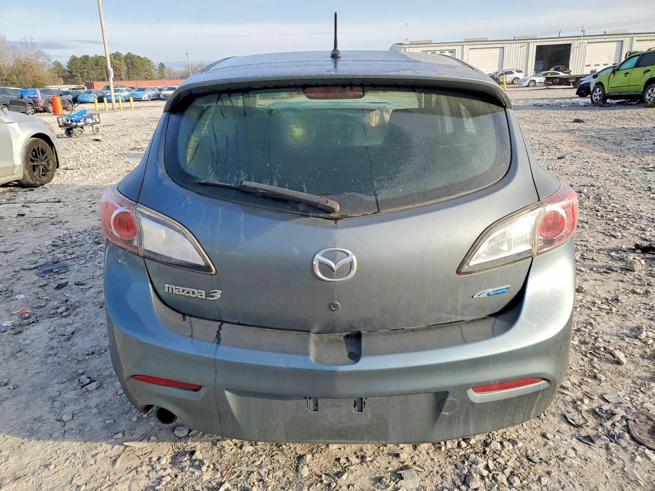 2012 Mazda 3 I