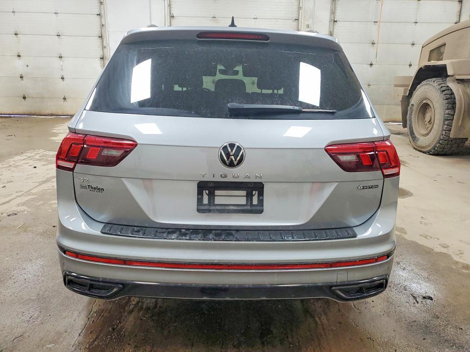 2022 Volkswagen Tiguan se R-line Black