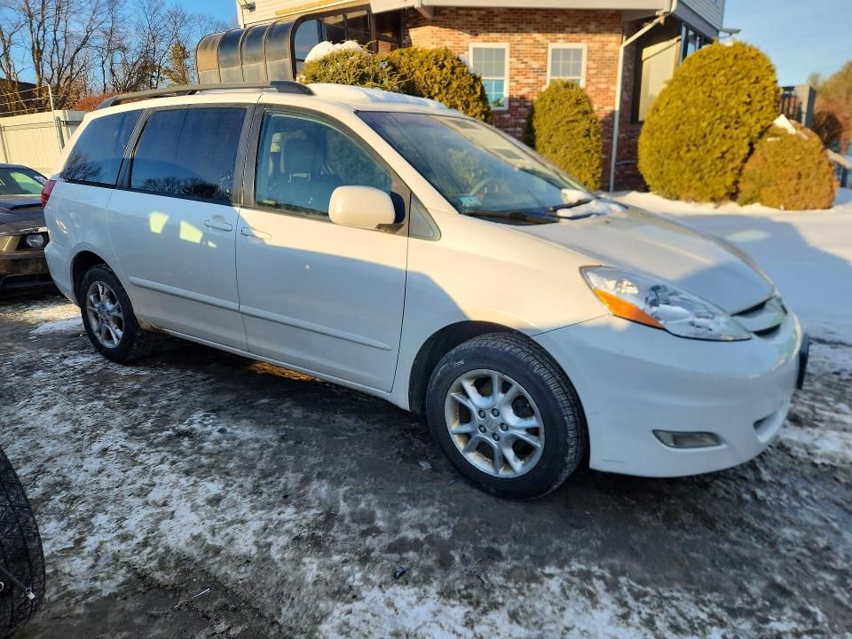 2006 Toyota Sienna xle