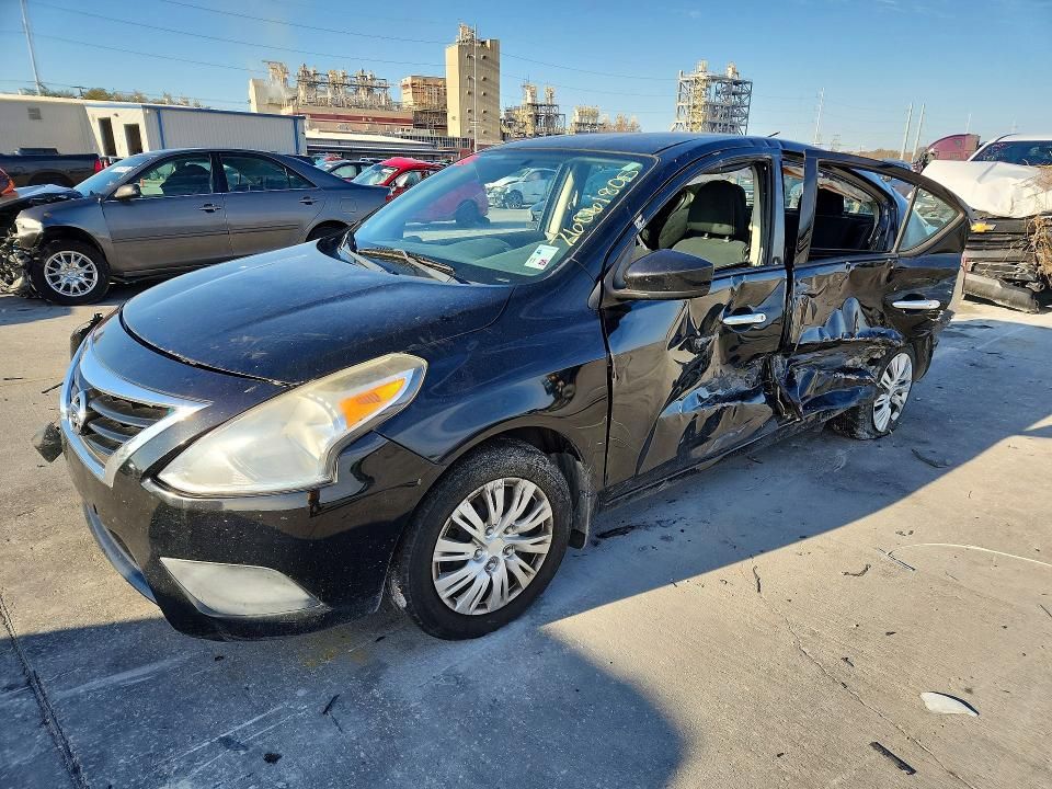 2015 Nissan Versa s