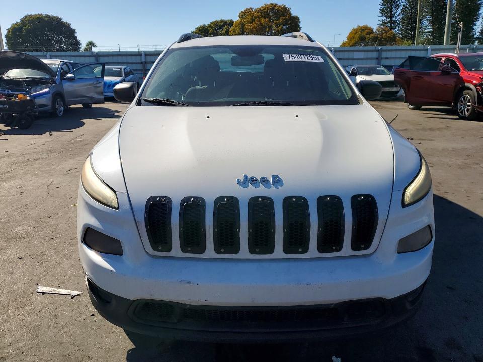 2016 Jeep Cherokee Sport