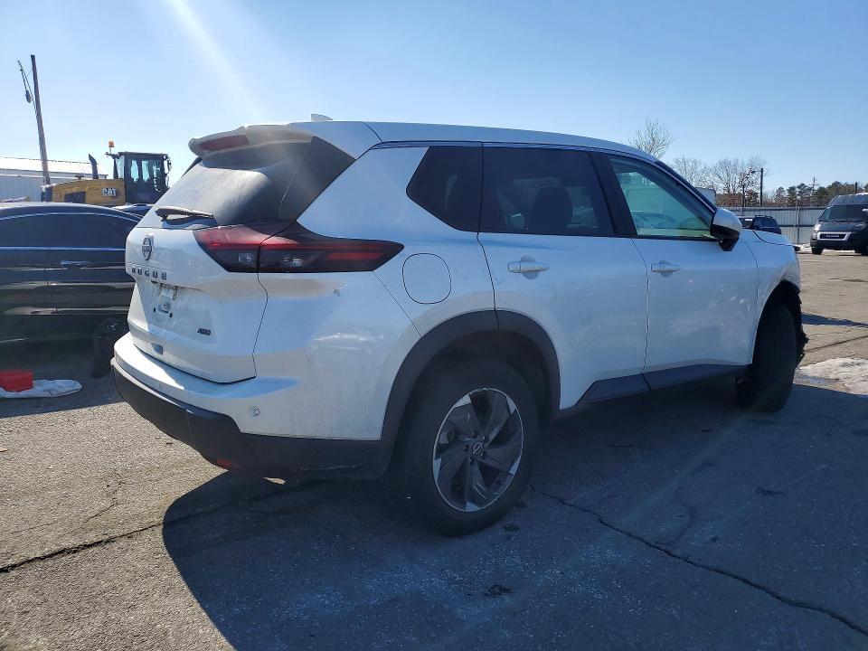 2025 Nissan Rogue sv