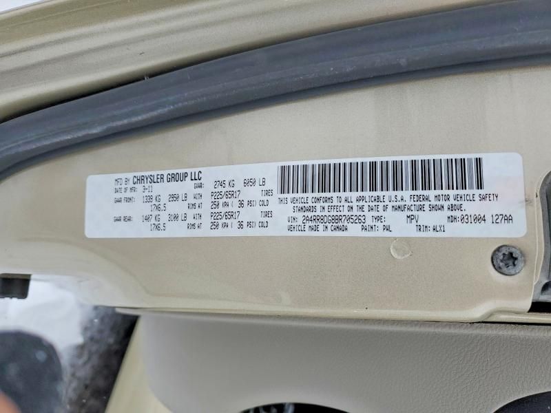 2011 Chrysler Town & Country Touring l