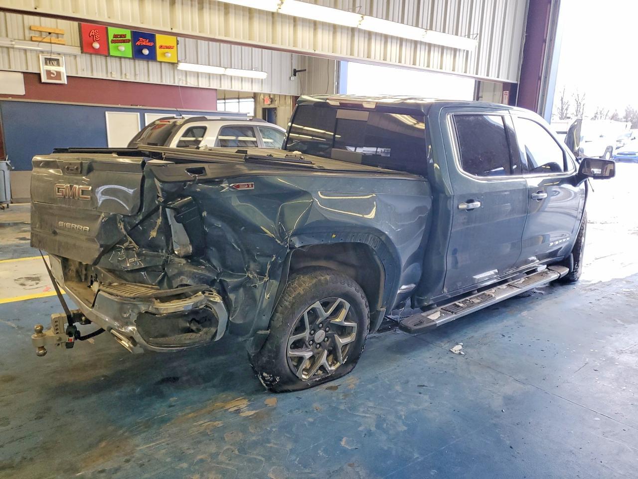 2024 GMC Sierra K1500 SLT