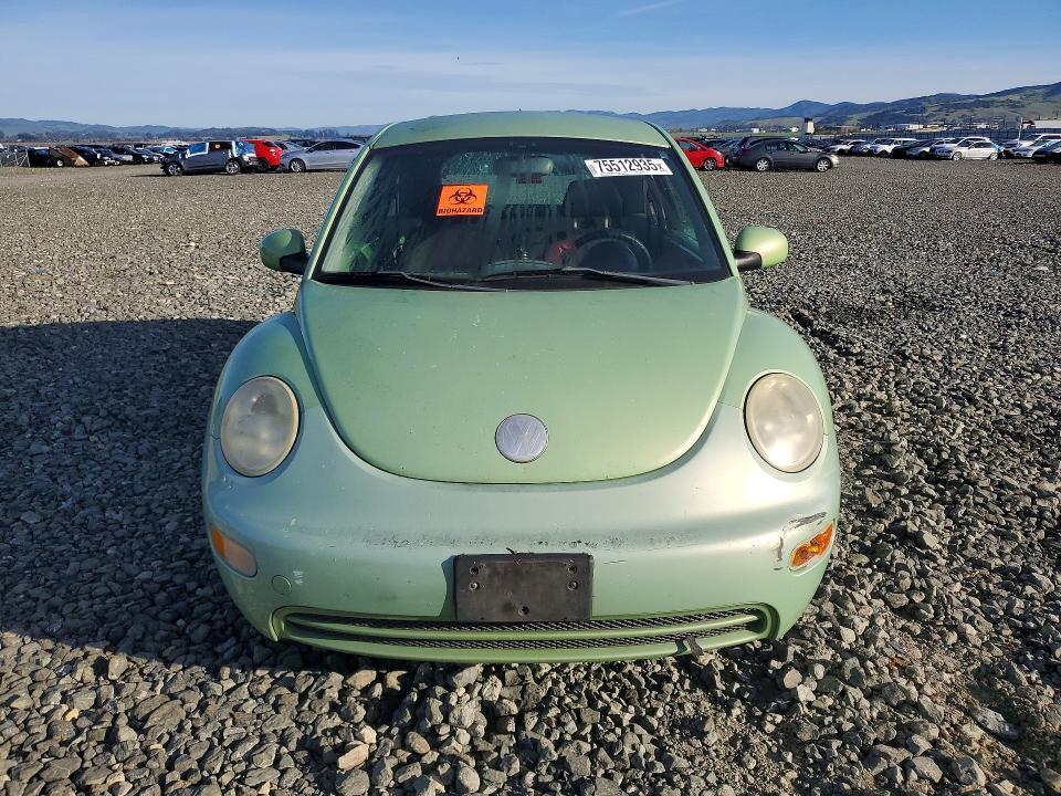 2002 Volkswagen New Beetle gl